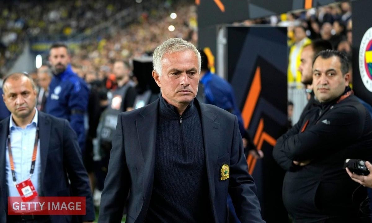 Mourinho’s Low-Key Celebration Steals the Show in Europa Clash